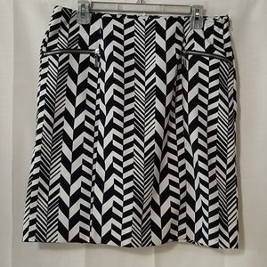Navy and White Skirt from Cato Sz 12